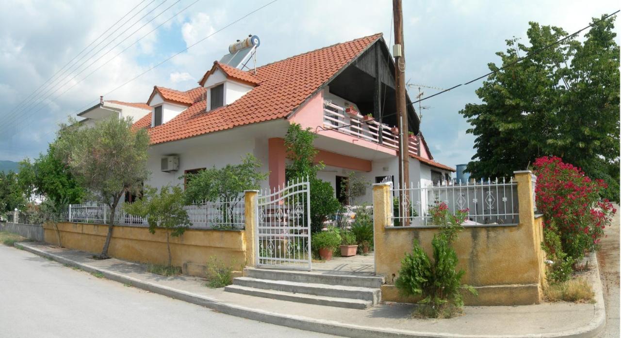 Villa Magda เนอาวรัสนา ภายนอก รูปภาพ